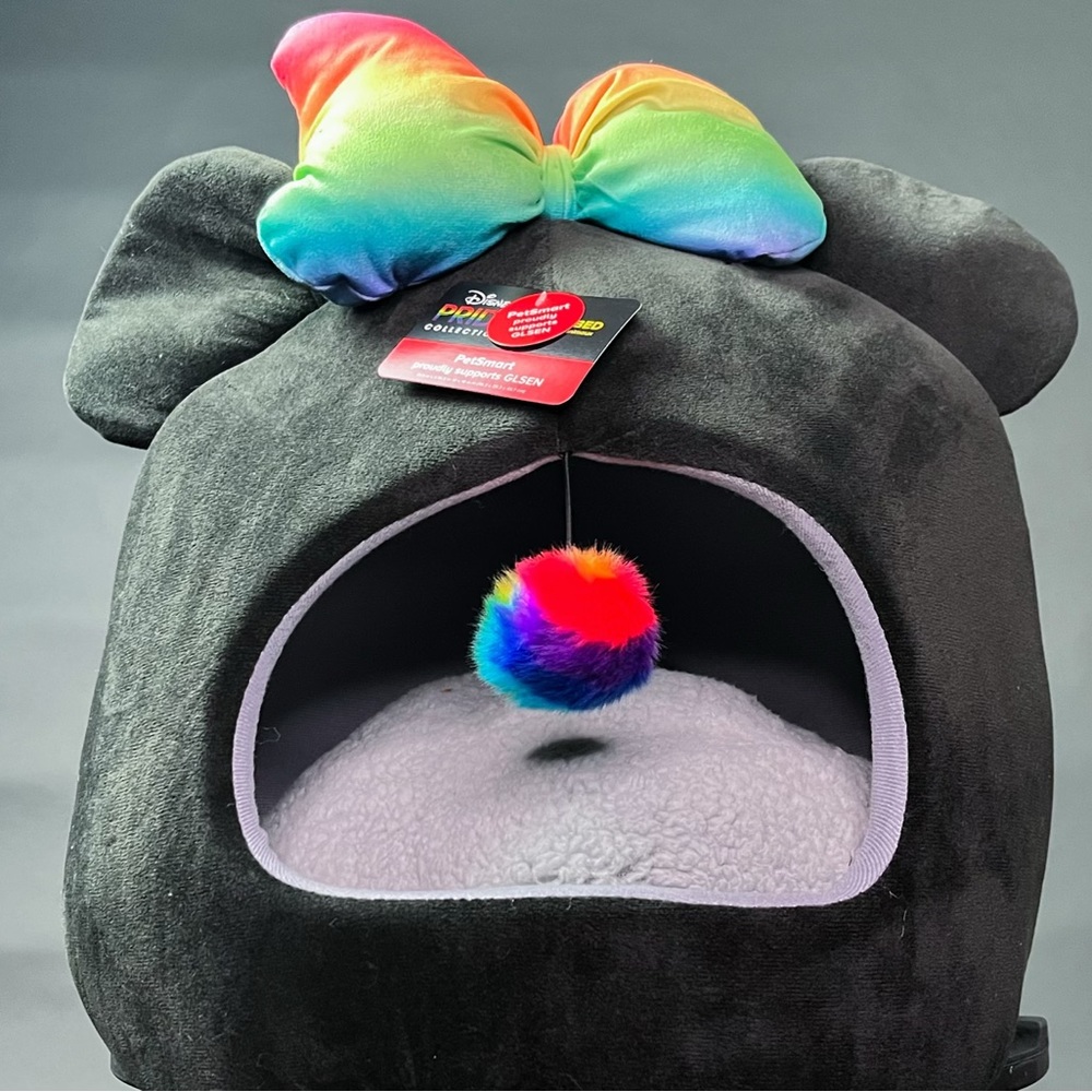 Disney Minnie Mouse Cat Bed/ Dome Home